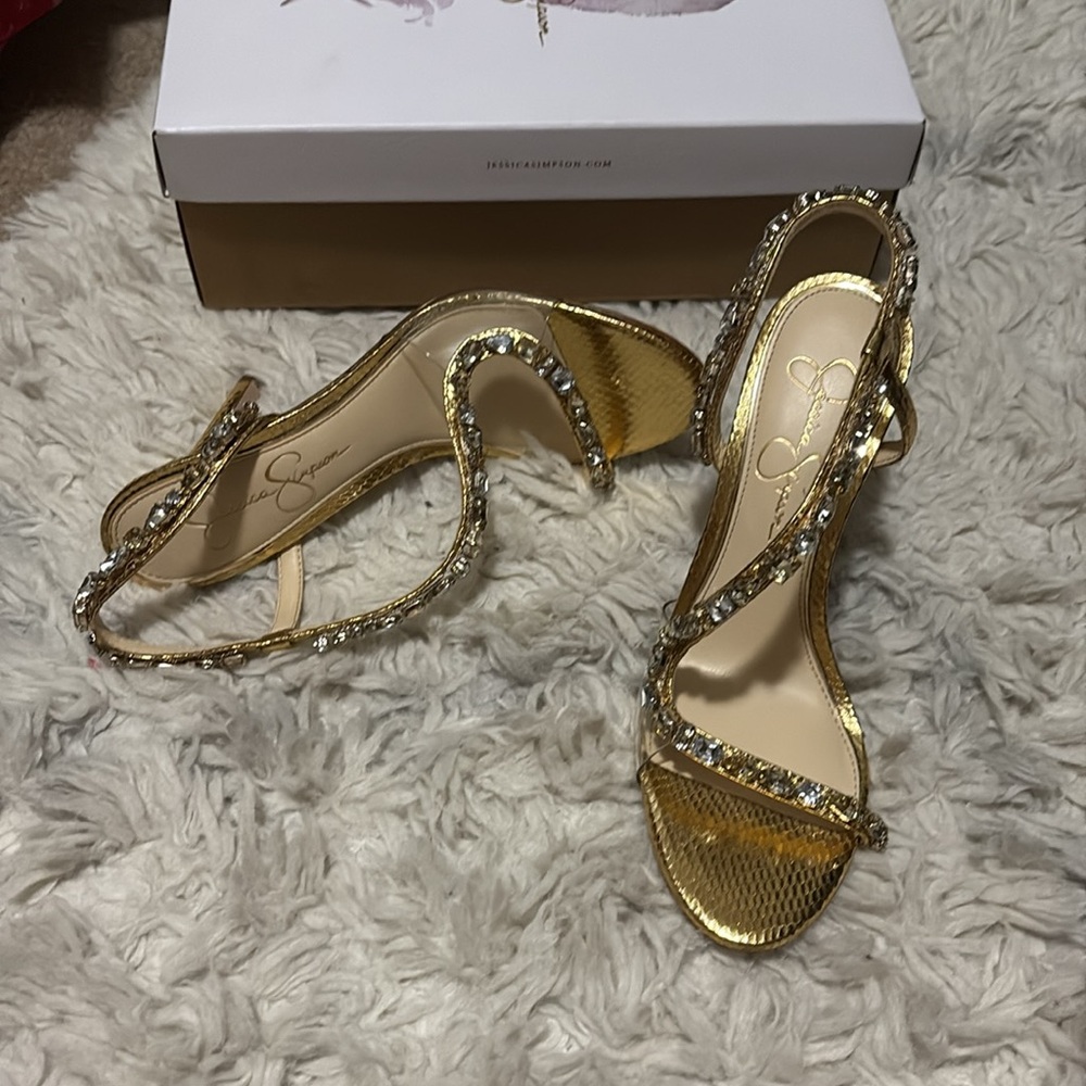 Jessica Simpson Jaycin metallic crystal embellishment strappy sandal Size 8M - Picture 3 of 17